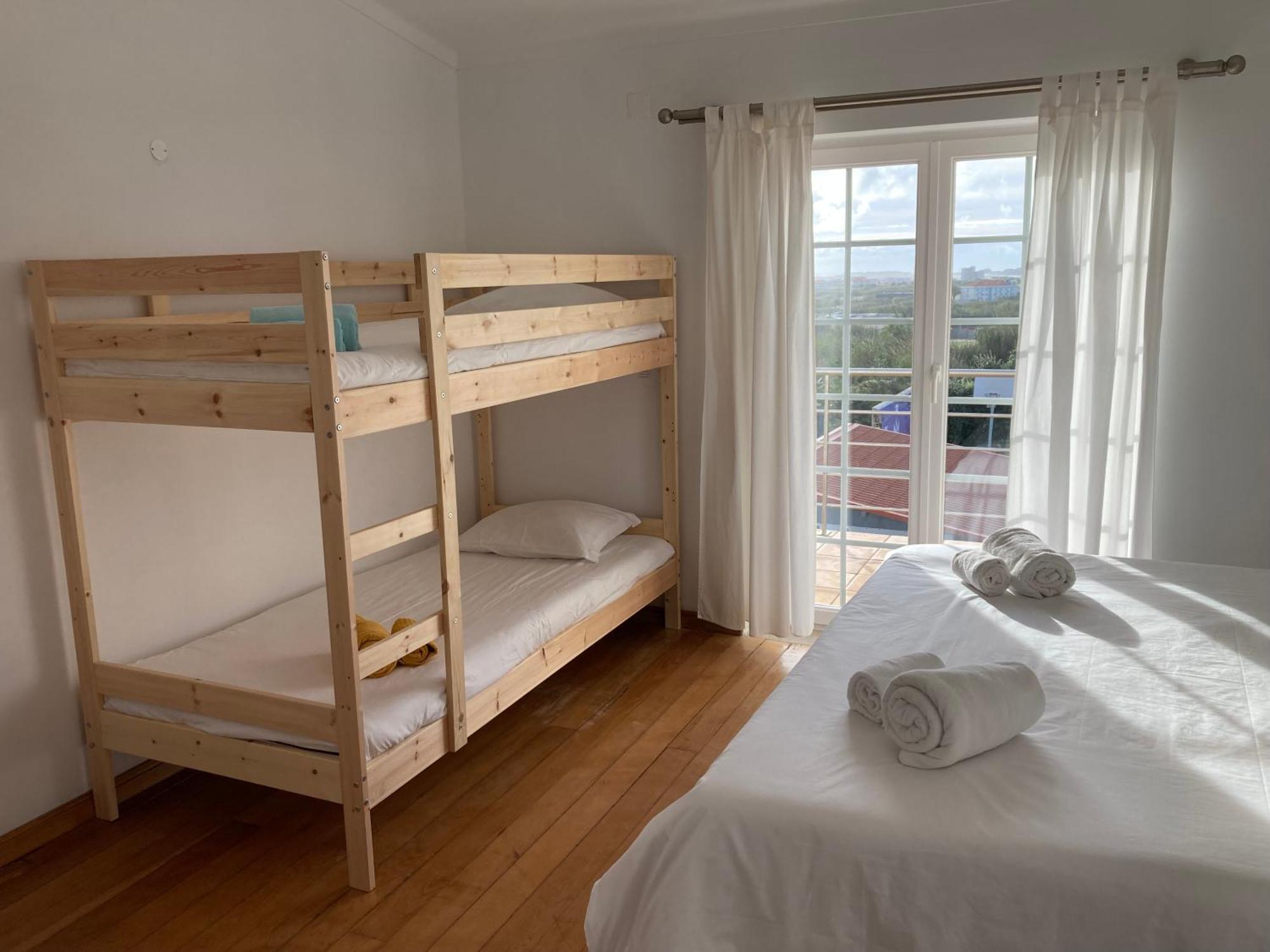 FreeSurfCamp&Hostel Baleal Exterior foto
